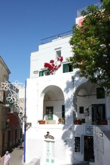 Ferienwohnung La Mansarda Sul Porto Ponza Exterior foto